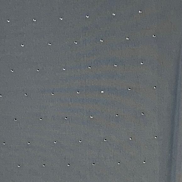 đź’°Chico's Easywear Grey Short Sleeve Stretchy Tee w Sparkly Rhinestones Sz 1 M/8 - Picture 4 of 8